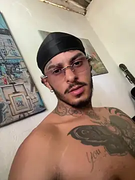 liyamjunior online show from 03-16-26, 05:39