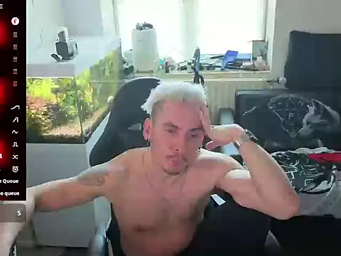 Rayzel White online show from 04-29-26, 05:30