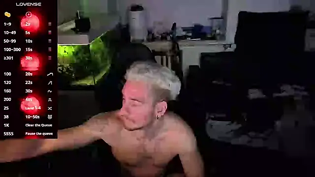 Rayzel White online show from 05-03-26, 11:44
