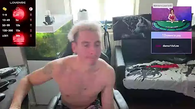 Rayzel White online show from 05-11-26, 04:04