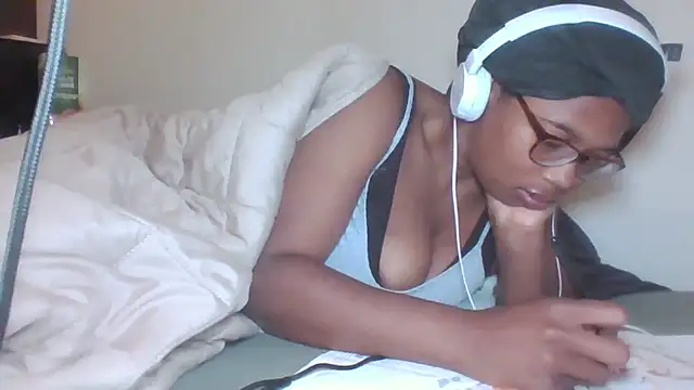 Snapshot of xxxdanidoomsdayxxx chatting on 04-18-26, 10:43 xxxdanidoomsdayxxx online show from 04-18-26, 10:43