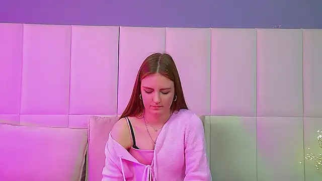 SofiaSarvain online show from 03-06-26, 08:33