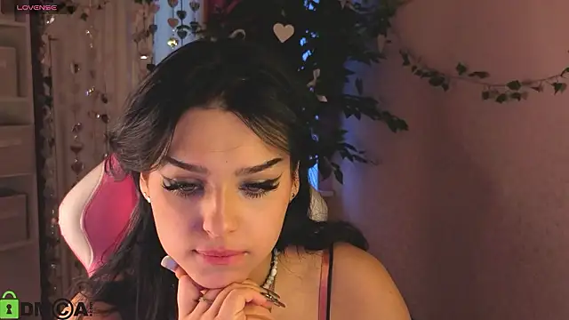 Snapshot of Leslie_Wholsh chatting on 03-14-26, 01:01 Leslie Wholsh online show from 03-14-26, 01:01