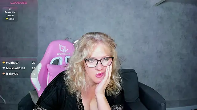 Victoria Nelson online show from 06-14-26, 02:24