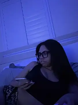 Snapshot of cartierprincess chatting on 03-23-26, 04:05 cartierprincess online show from 03-23-26, 04:05