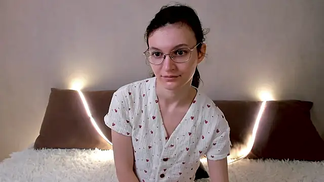 Snapshot of ThoraMarola chatting on 04-24-26, 04:04 ThoraMarola online show from 04-24-26, 04:04