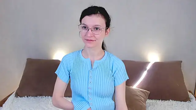 Snapshot of ThoraMarola chatting on 05-03-26, 04:29 ThoraMarola online show from 05-03-26, 04:29