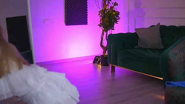 NayaQuinn online show from 03-19-26, 08:13