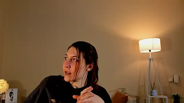 ClariceWellen online show from 01-15-26, 06:55