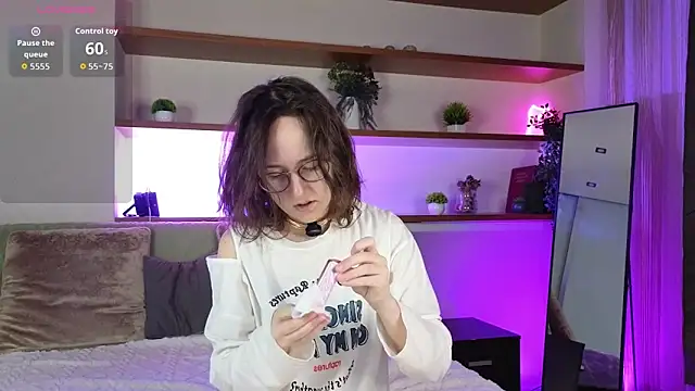 PorshaFluellen online show from 02-05-26, 01:10