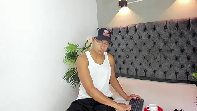 LARRY VITO online show from 01-19-26, 02:21