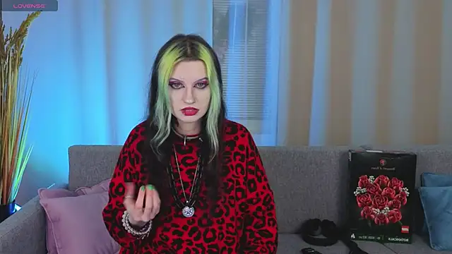 ToxicKittyy online show from 03-13-26, 09:43