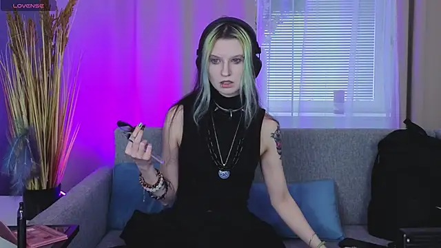 ToxicKittyy online show from 03-25-26, 03:07