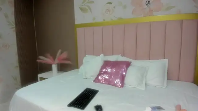 sweet alyssa07 online show from 02-05-26, 11:26