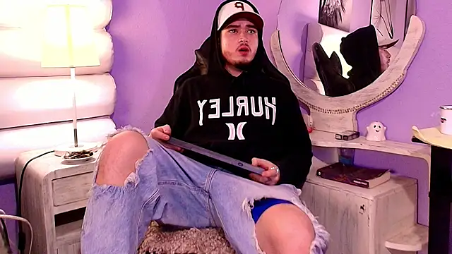 Salvattore Muller online show from 02-06-26, 04:28