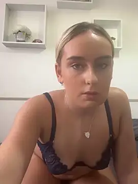 Scarletbx online show from 02-01-26, 10:47