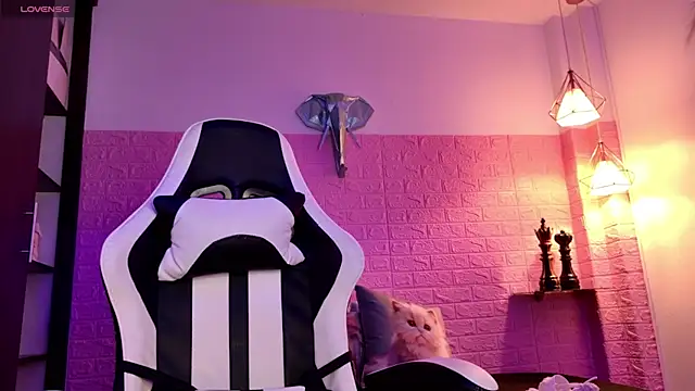 Dulce Stormy online show from 01-18-26, 12:09