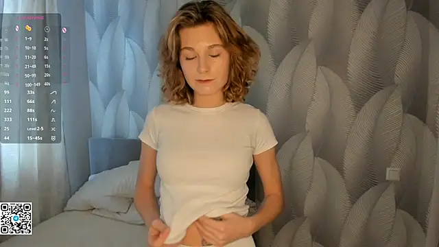 Snapshot of SonyaNowak chatting on 02-13-26, 10:00 SonyaNowak online show from 02-13-26, 10:00