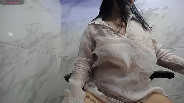 jasmine700141 online show from 05-07-26, 07:19