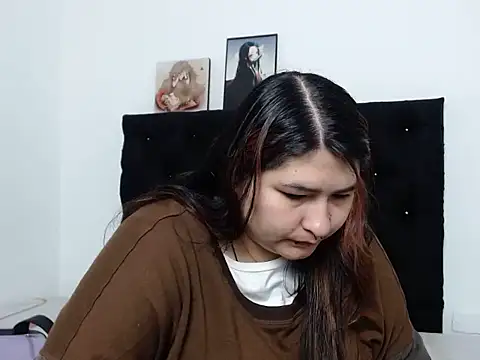 LauraHorny69 online show from 03-02-26, 12:45