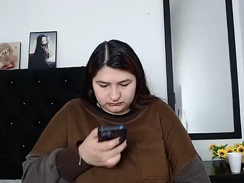 LauraHorny69 online show from 03-04-26, 01:17