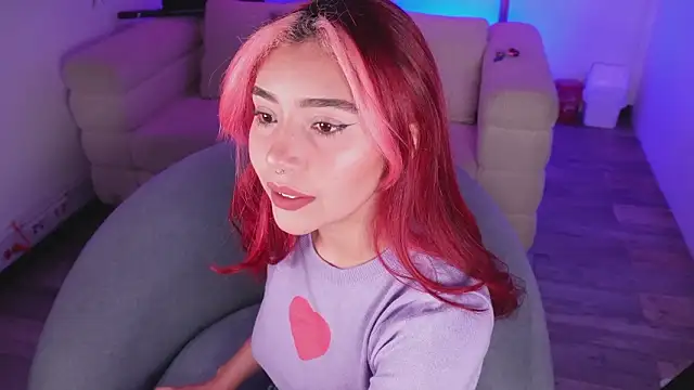 Snapshot of Dakota_velvet_ chatting on 02-13-26, 12:23 Dakota velvet online show from 02-13-26, 12:23