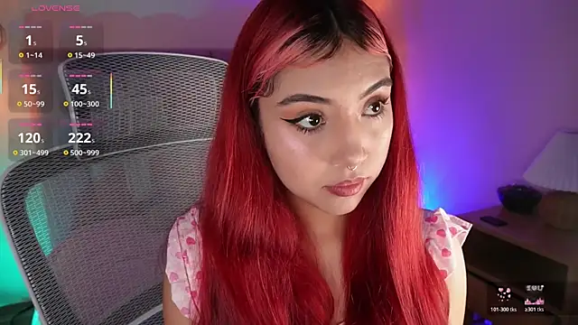 Snapshot of Dakota_velvet_ chatting on 06-06-26, 12:10 Dakota velvet online show from 06-06-26, 12:10