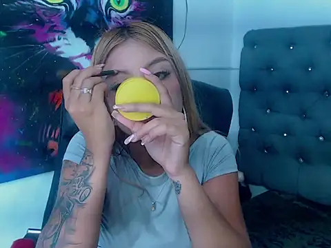 SashaBlondeLatin online show from 05-09-26, 02:22