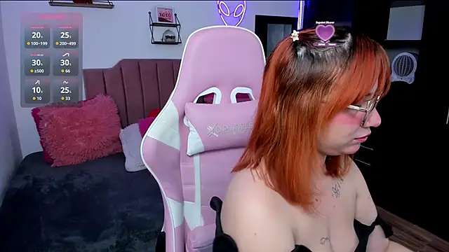 Nina curves online show from 03-13-26, 03:02