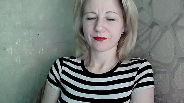 Kitti-Ellison online show from 02-09-26, 07:51