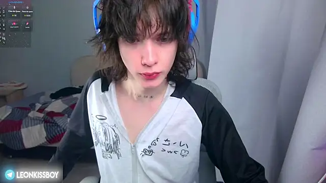 LeonBoykisser online show from 06-17-26, 07:00