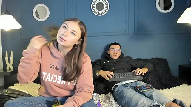 Snapshot of Iconic_souls chatting on 02-03-26, 02:00 Iconic souls online show from 02-03-26, 02:00