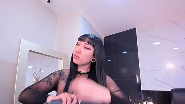 Snapshot of KomiCatt chatting on 03-31-26, 01:11 KomiCatt online show from 03-31-26, 01:11