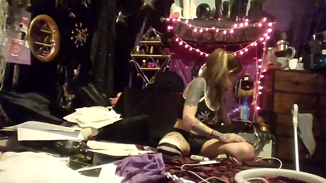 allymoon1369 online show from 04-24-26, 06:27