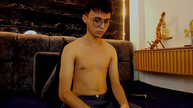 Snapshot of Alhan_Twink chatting on 03-13-26, 08:59 Alhan Twink online show from 03-13-26, 08:59