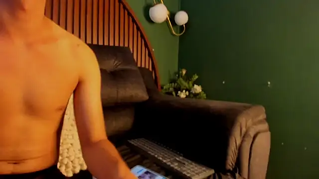 Snapshot of Alhan_Twink chatting on 03-21-26, 05:23 Alhan Twink online show from 03-21-26, 05:23