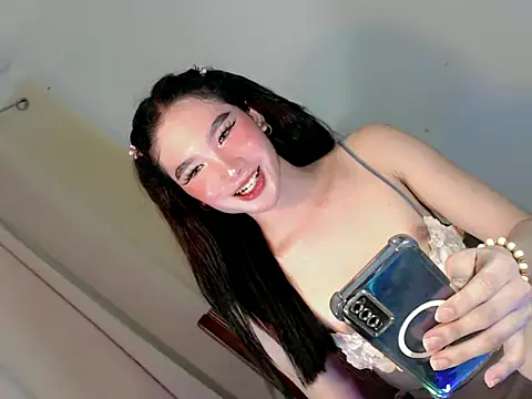 Snapshot of touch_my_body1 chatting on 02-20-26, 04:53 touch my body1 online show from 02-20-26, 04:53