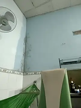 Snapshot of Famrita chatting on 02-12-26, 12:38 Famrita online show from 02-12-26, 12:38