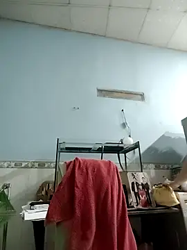 Snapshot of Famrita chatting on 03-14-26, 01:34 Famrita online show from 03-14-26, 01:34