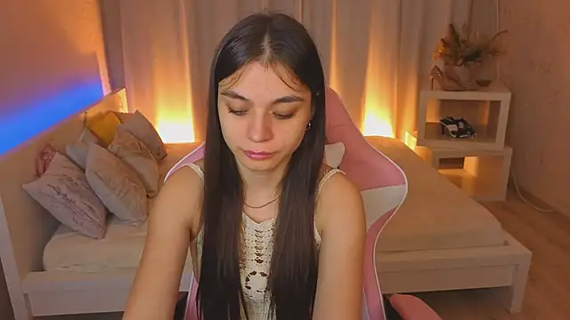 Kim Bless online show from 05-06-26, 01:25