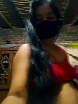 Snapshot of Hot_Sweeti chatting on 04-07-26, 01:00 Hot Sweeti online show from 04-07-26, 01:00
