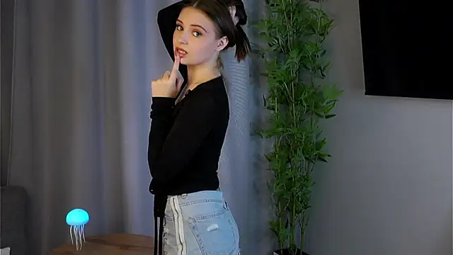 CarynRad online show from 02-02-26, 11:42