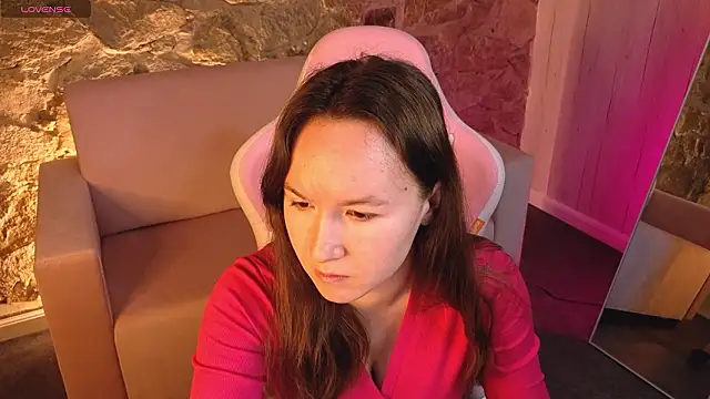 Snapshot of SindieStorm chatting on 02-11-26, 01:43 SindieStorm online show from 02-11-26, 01:43