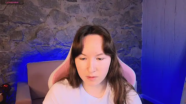 Snapshot of SindieStorm chatting on 03-18-26, 01:31 SindieStorm online show from 03-18-26, 01:31