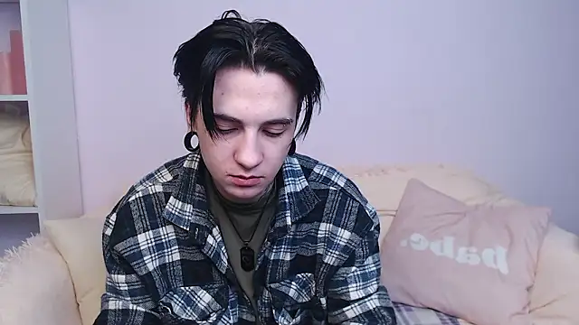 RayTaylorr online show from 02-09-26, 05:00