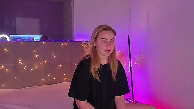 LunaHeadley online show from 02-08-26, 01:25