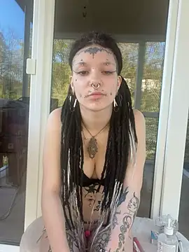 Snapshot of demonLamia chatting on 04-30-26, 05:08 demonLamia online show from 04-30-26, 05:08