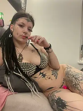 Snapshot of demonLamia chatting on 05-02-26, 04:23 demonLamia online show from 05-02-26, 04:23