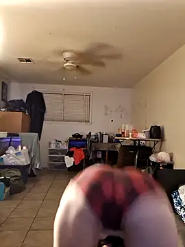 LadySn0w26 online show from 03-06-26, 04:09