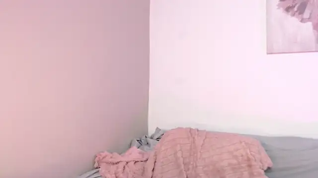chloe peach  online show from 05-01-26, 12:10